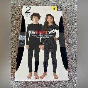 32 Degrees Heat Kids Long Sleeve Crew Neck Legging Set Black, Small